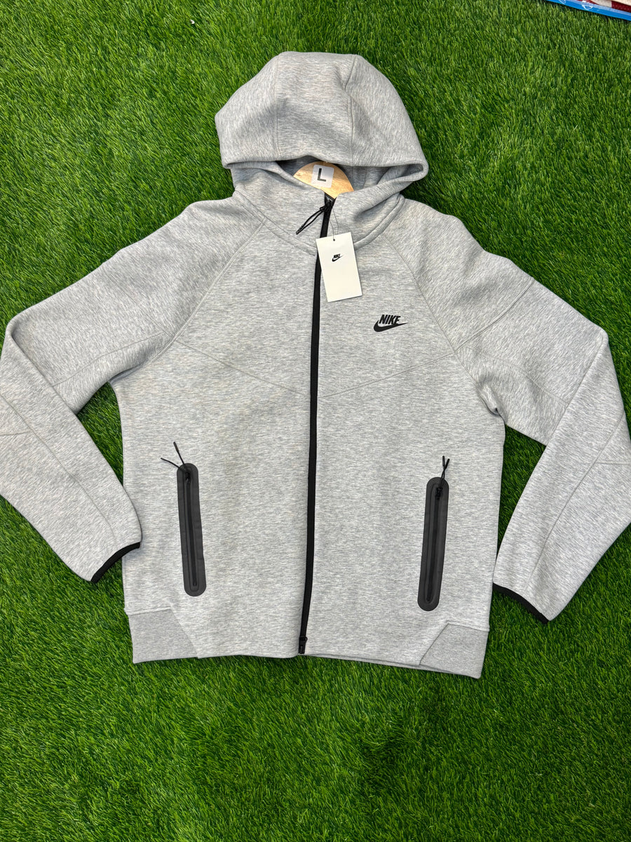 Nike Tech Fleece Zip Hoodie in Heather Grey